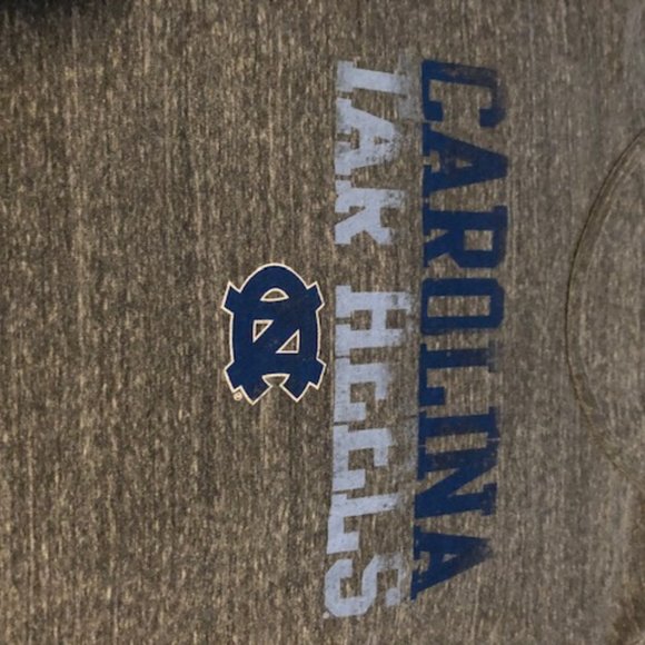 Carolina Tarheels Football t-shirt - Picture 2 of 2